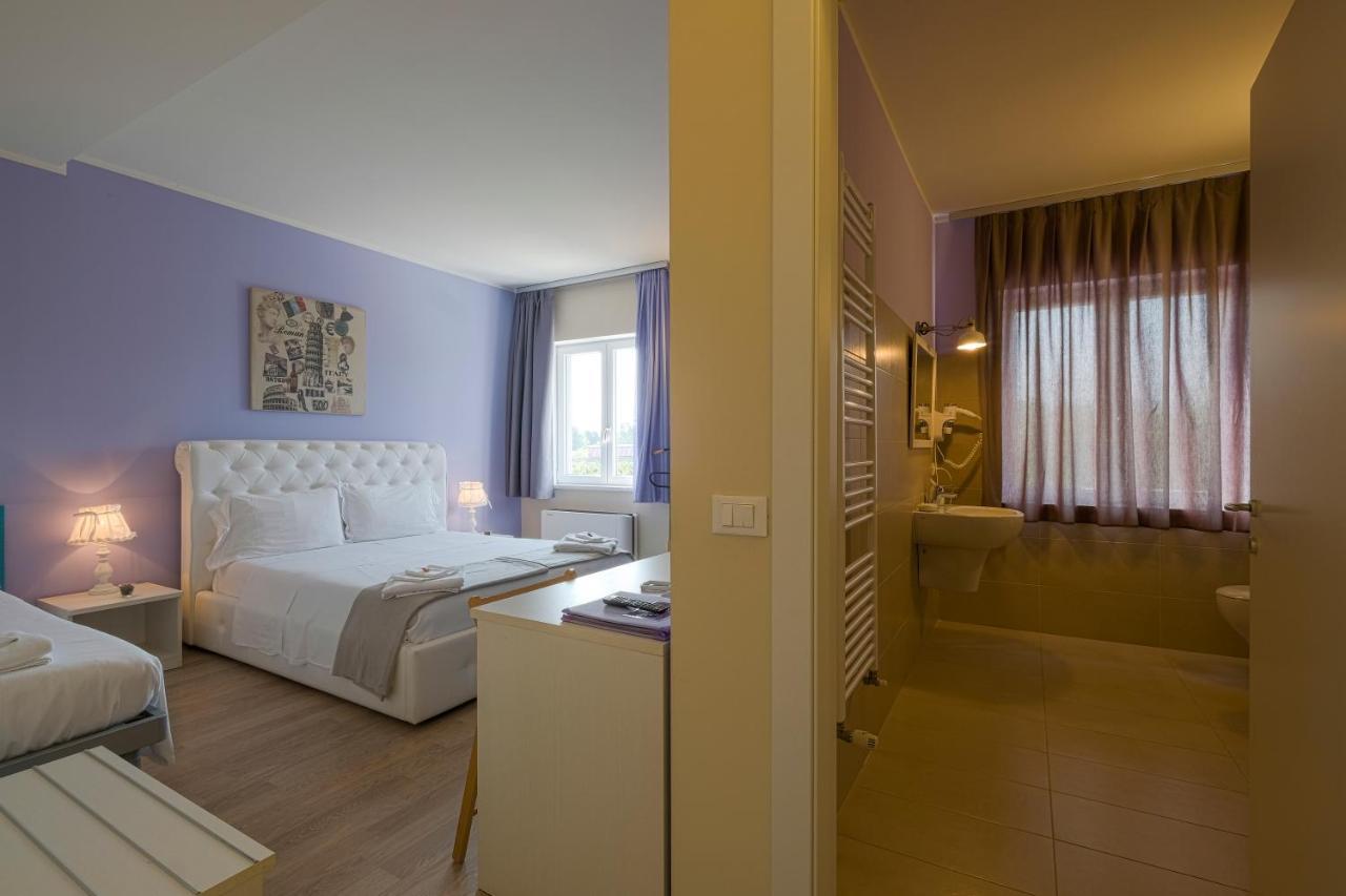 Albergo Trattoria Italia Desenzano del Garda Exterior foto